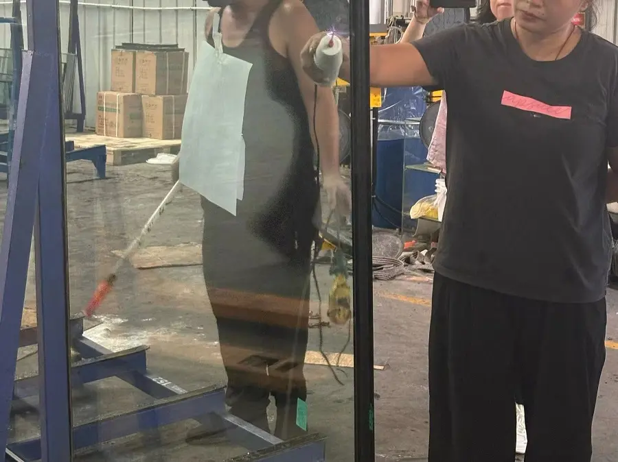 1724138184640093.jpg 电火花.jpg